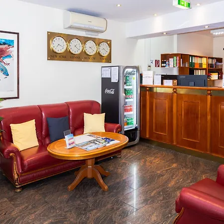 Suite Hotel 900M Zur Oper